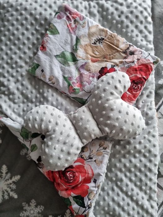 Zestaw do wózka poduszka + motylek + kołderką