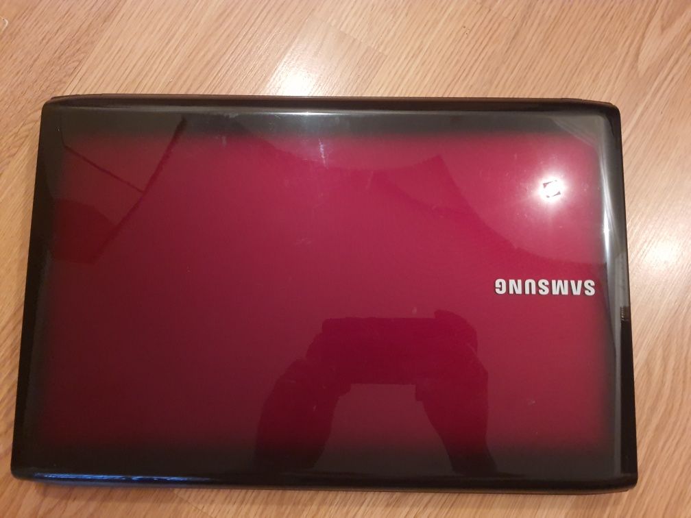 Ноутбук Samsung R580