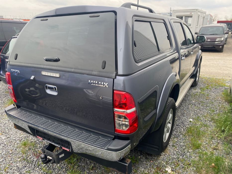 Toyota Hilux Double Cab Life 4x4