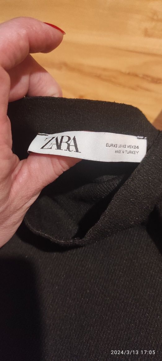 Top Zara lekko prążkowany