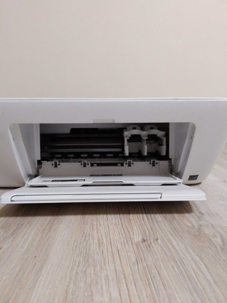 Принтер HP DeskJet 2620