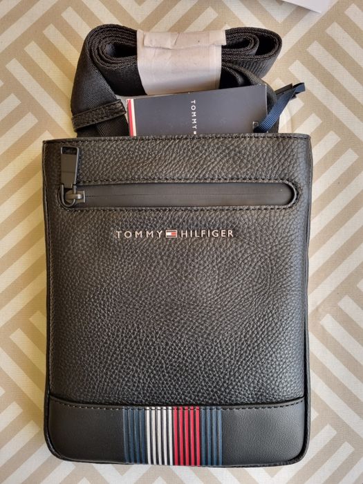 Saszetka Tommy Hilfiger Transit Mini Crossover AM0AM12483