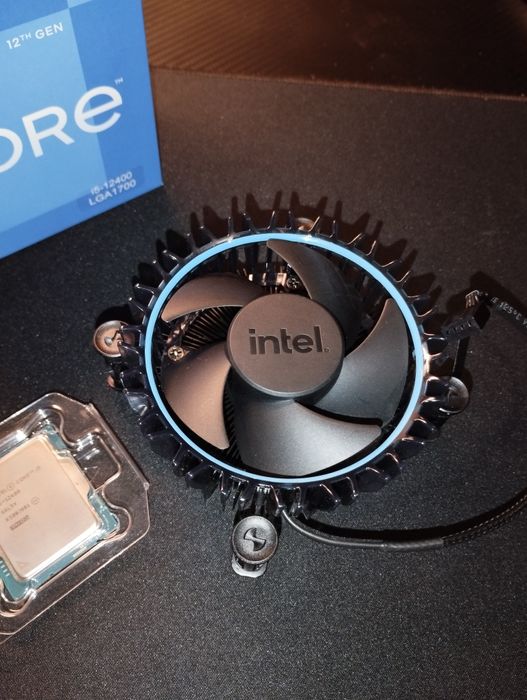 CPU Intel Core i5-12400