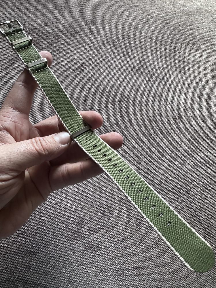 Pasek Nato 20mm Nowy zielono-beżowy srebrna sprzaczka