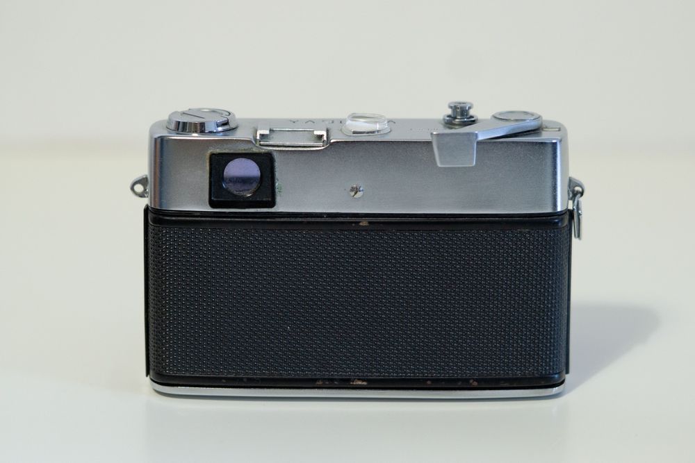 Câmera analógica Yashica Lynx-5000 (Rangefinder) | Para Peças ou Arran