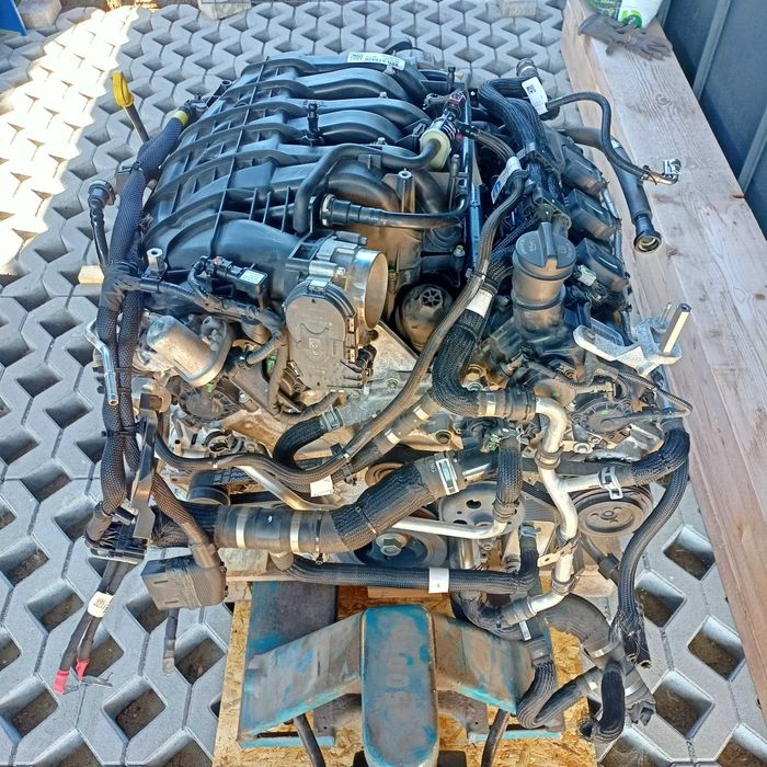 Kompletny silnik Jeep grand cherokee WL 21r+