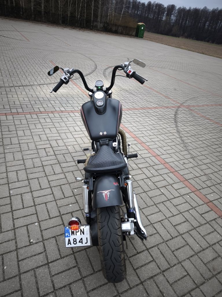 Kawasaki VN Vulcan 1500 Cafe Racer Bobber Custom