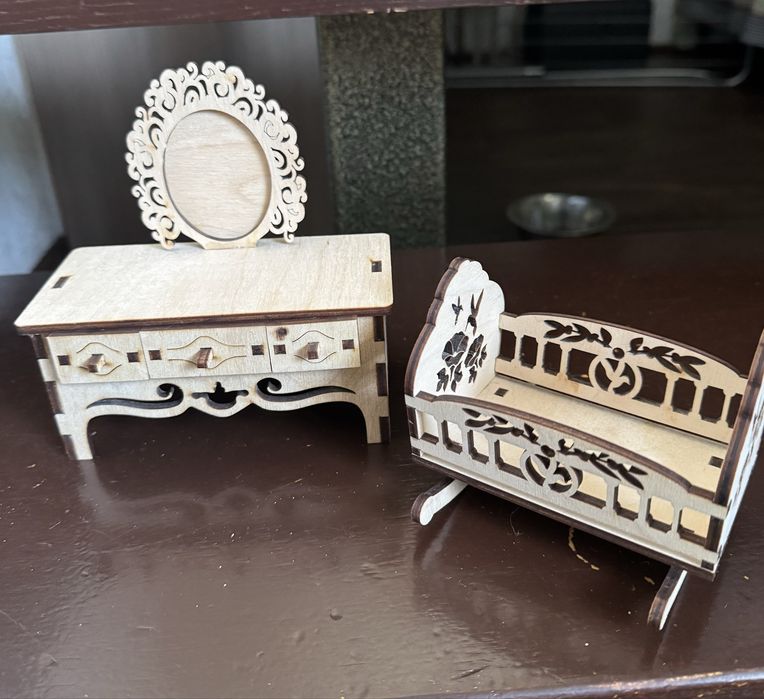 Іграшкові деревʼяні меблі