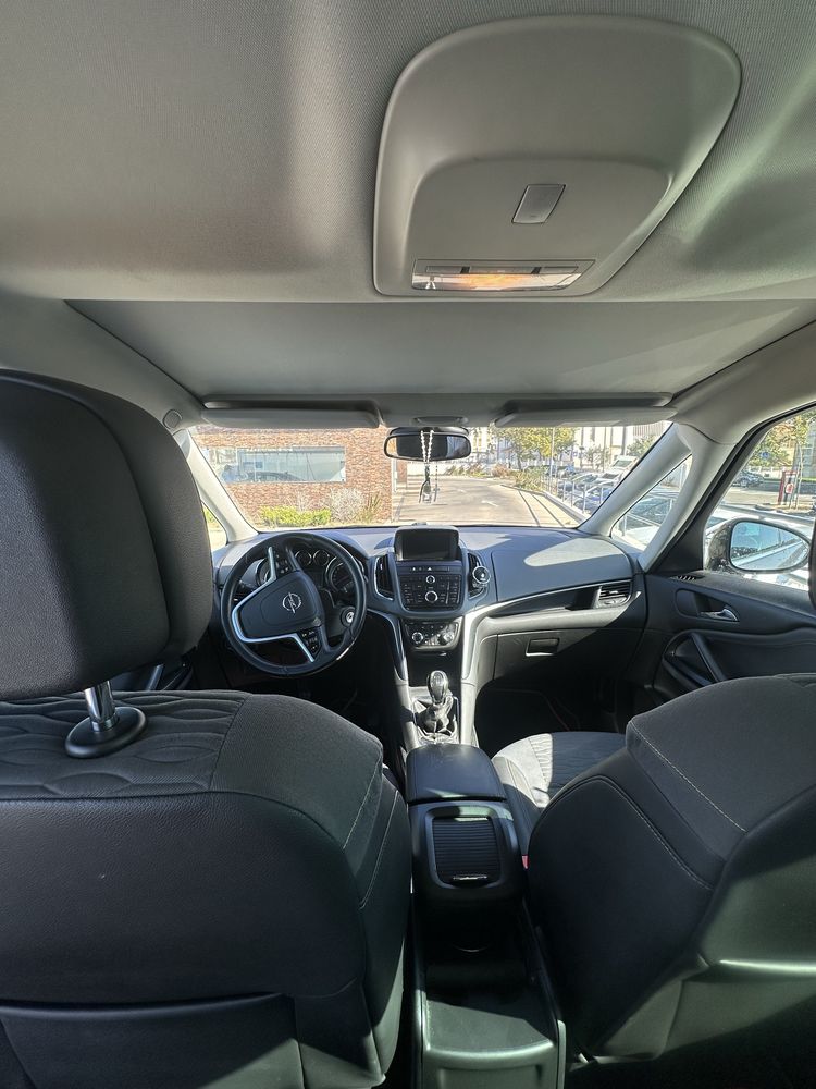 OPEL ZAFIRA 7 LUGARES 1.6 2014
