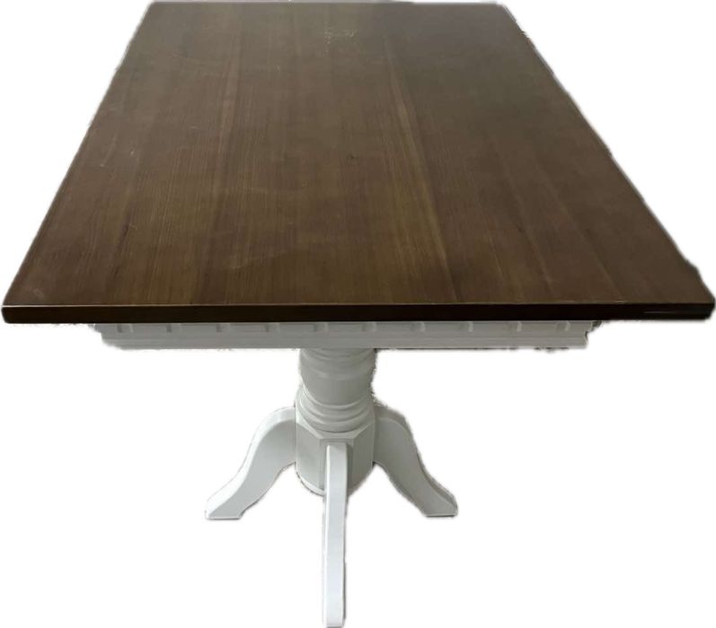 Стіл з масиву дуба