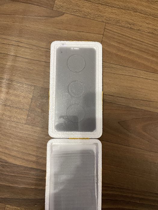 Захисне скло на айфон 11 про мах