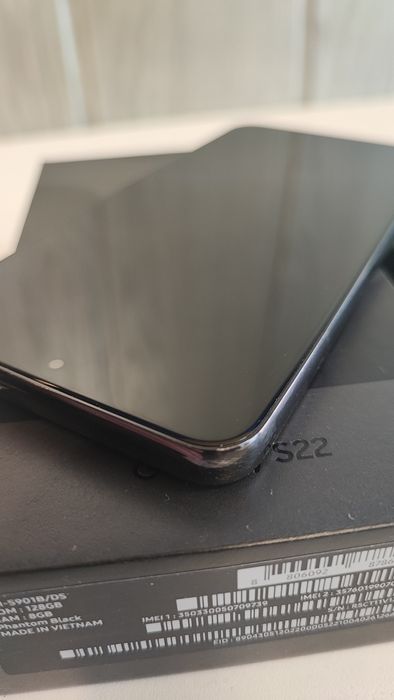 Samsung S22 jak Nowy stan,bez żadnej ryski, komplet 128Gb/8Gb