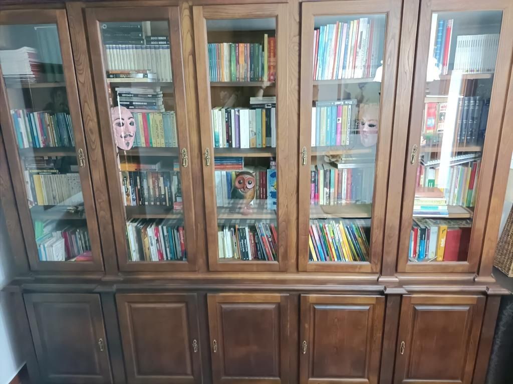 Bibliotecas em madeira