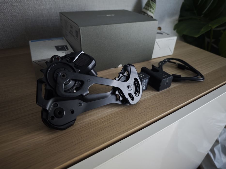 Shimano xt di2 m8250 SGS 12s