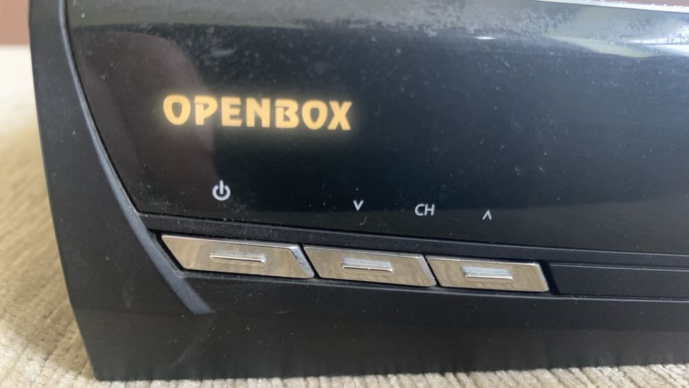 Супутниковий тюнер Openbox S5 HD PVR.