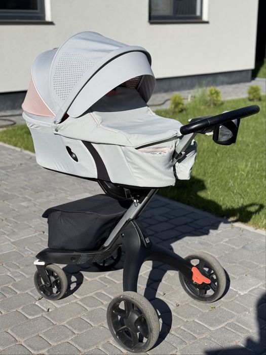 Продам коляску Stokke Xplory  V6 2 в 1