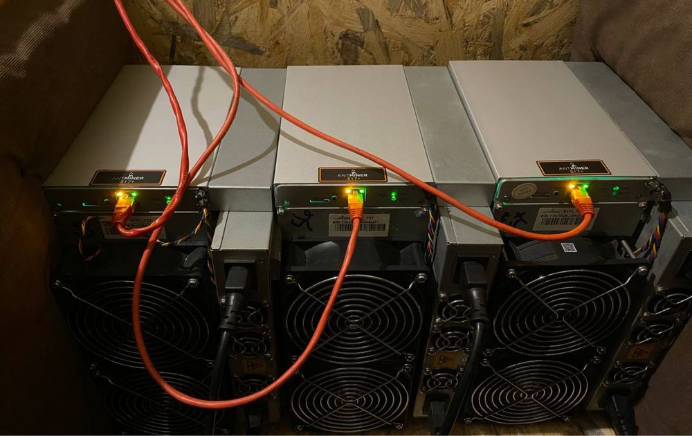 Bitmain Antminer S17+ 73T