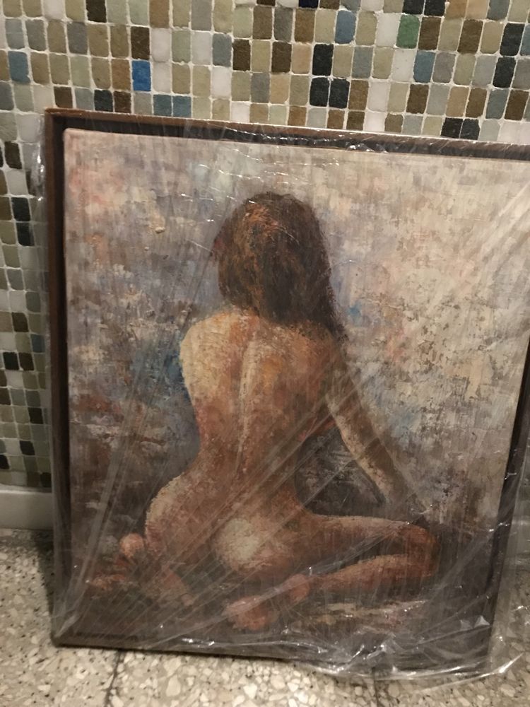 Quadro com pintura original dum corpo de mulher.
