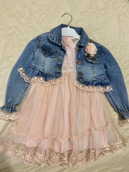 Сукня на дівчинку 2-3 рочки