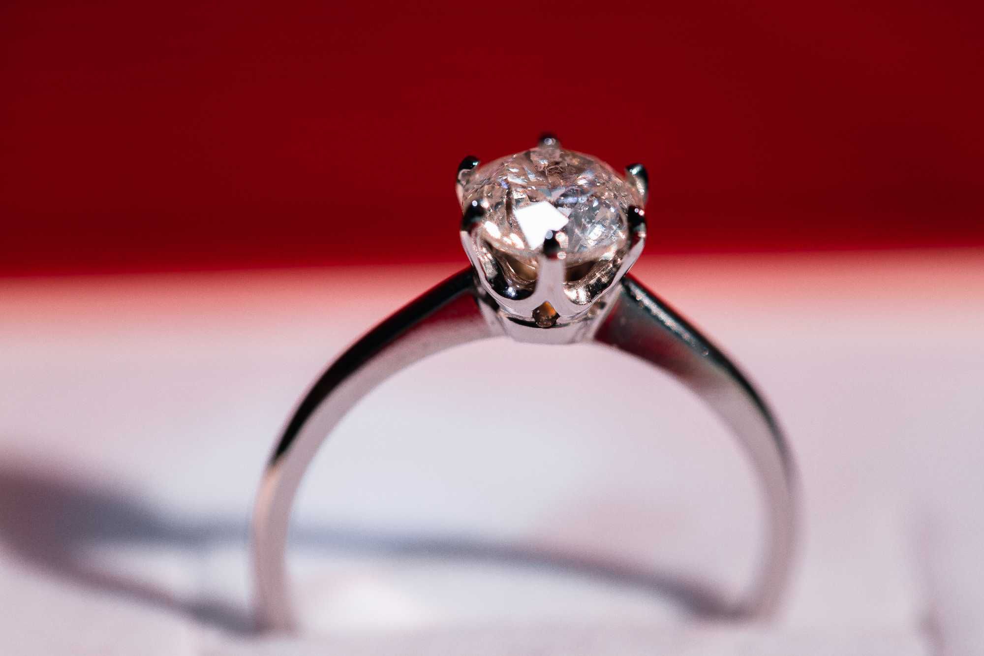 okazja Pierścionek ok 1 karat diament brylant złoto luksus okazja -70%