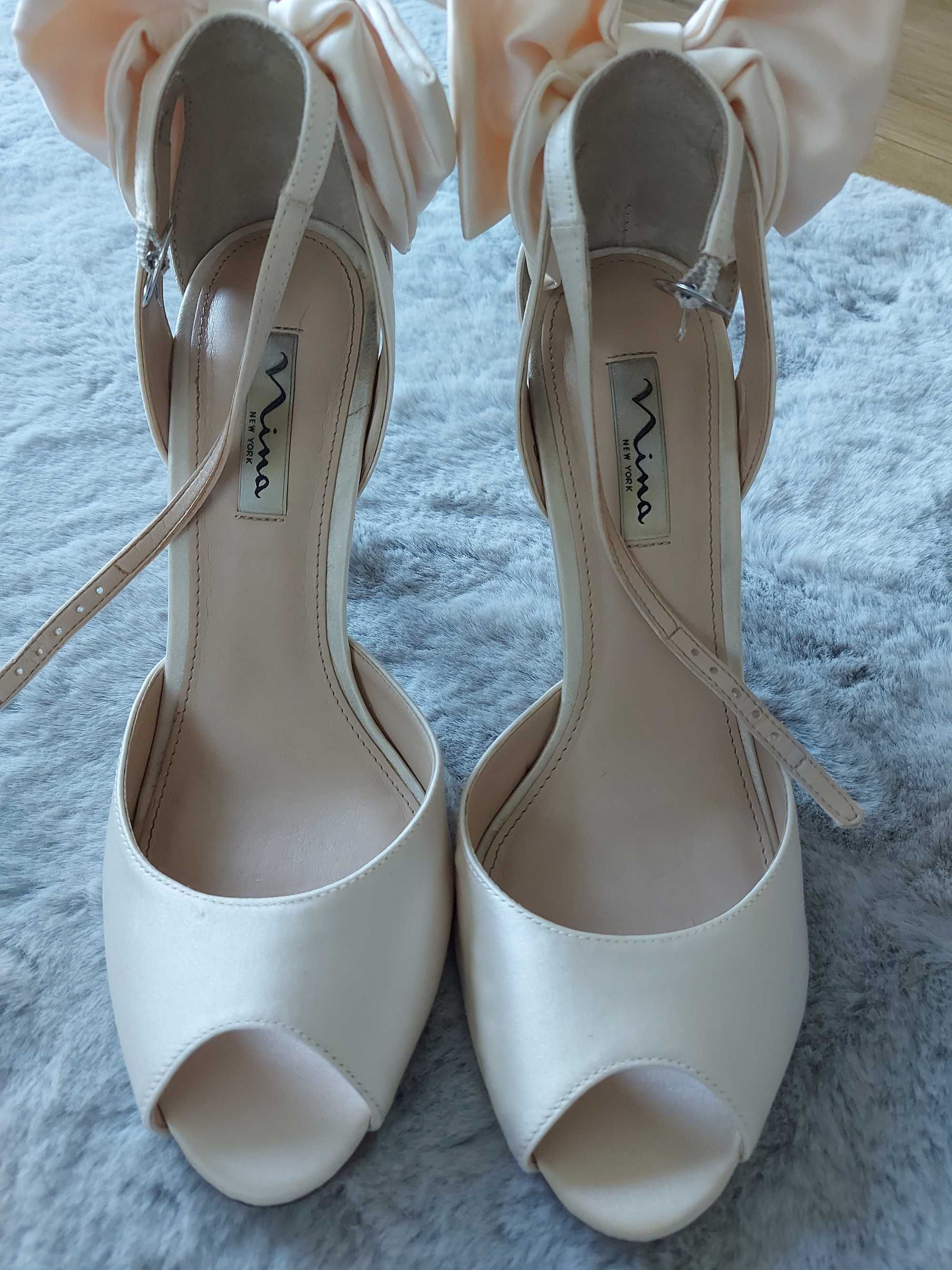 Ślubne buty damskie nowe