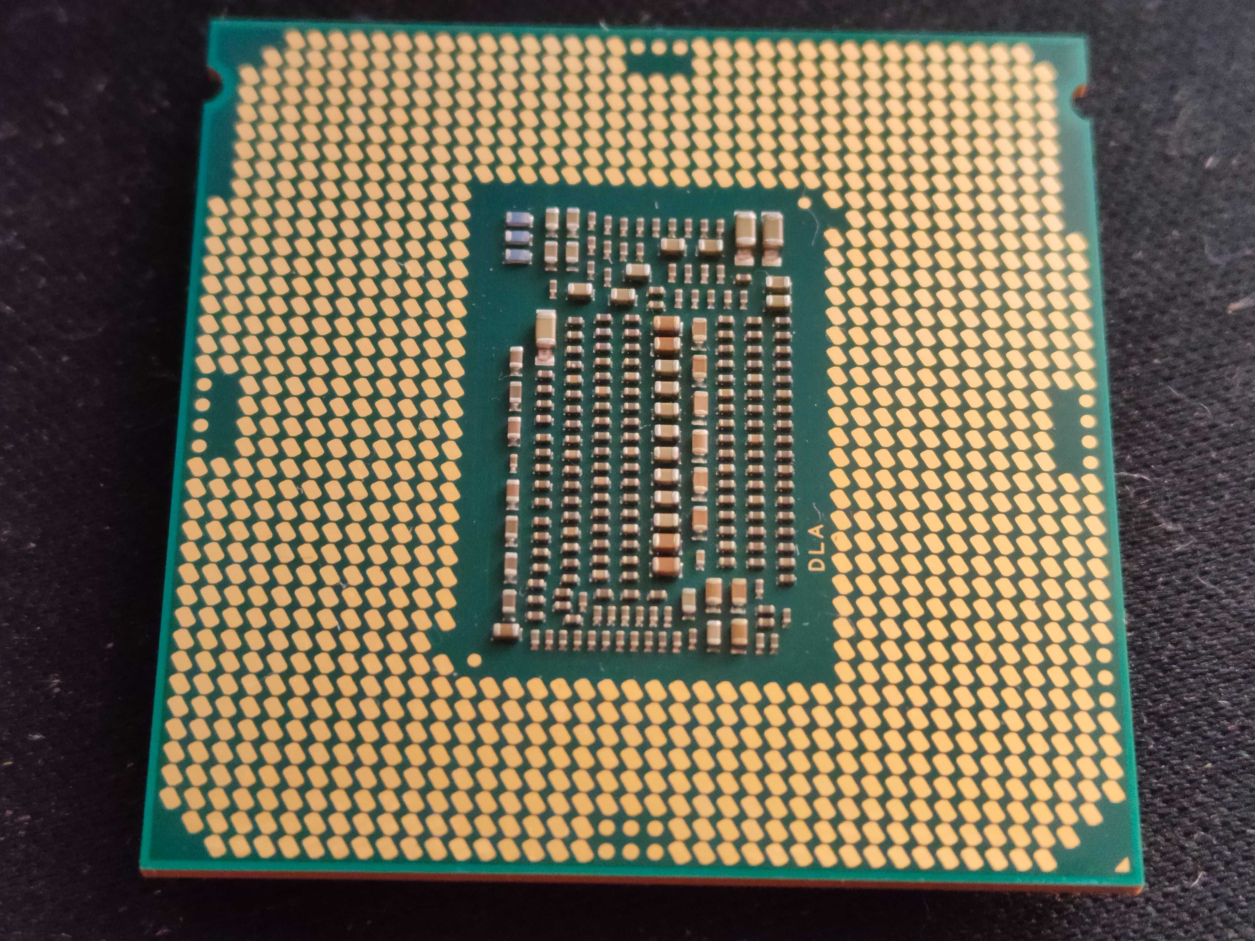 Процесор I7-9700