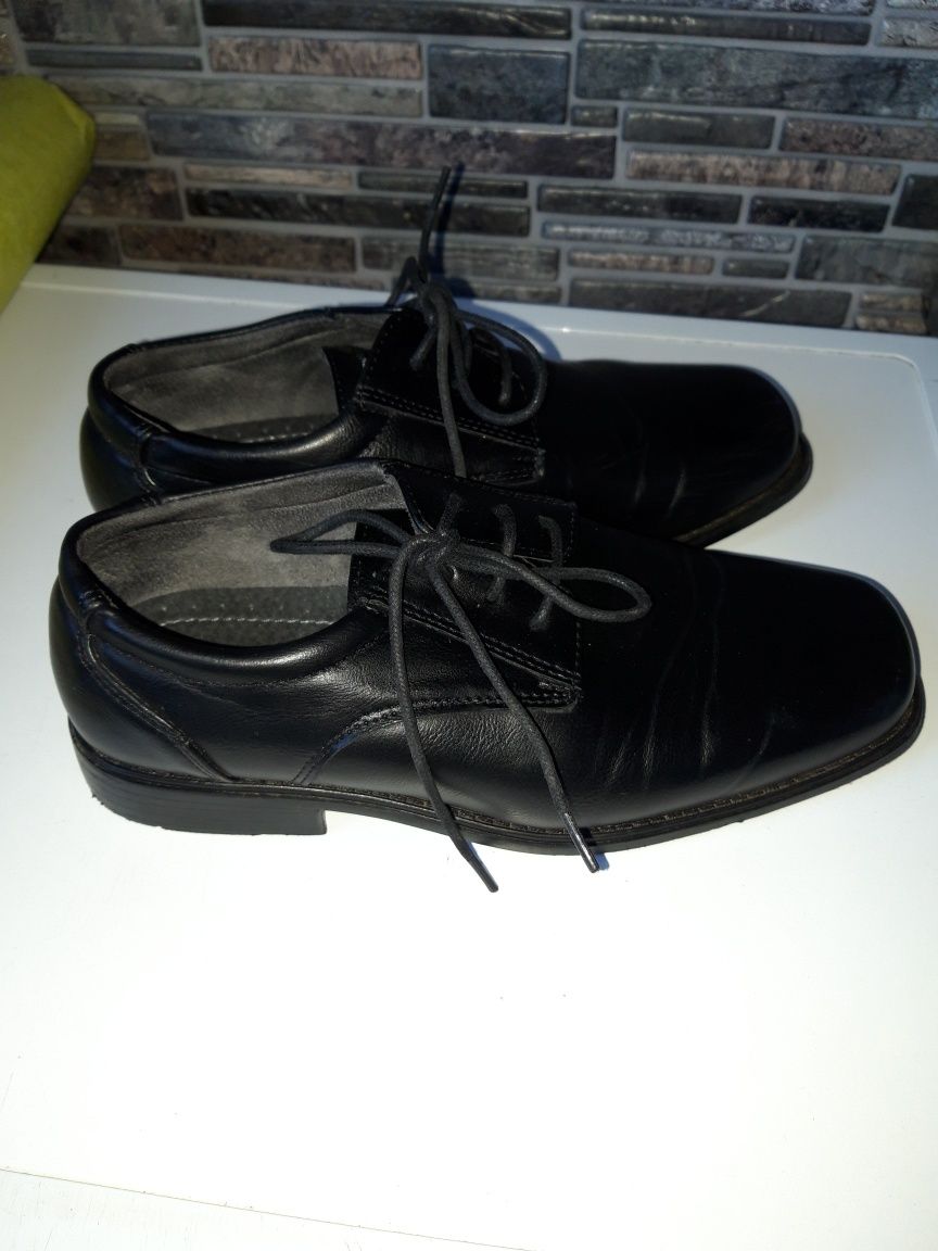 Buty chłopięce 35
