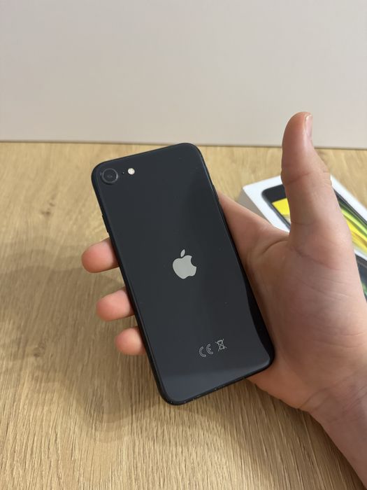 IPhone SE 2020 Czarny 64GB