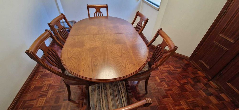 Mesa pés de galo com 6 cadeiras