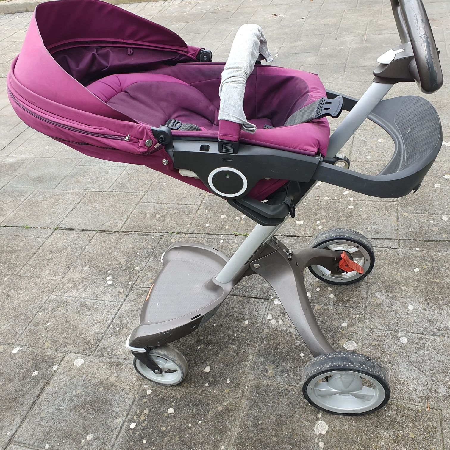 Carrinho Stokke  Xplory muito bom estado  com acessórios