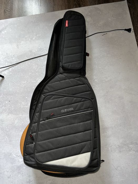 гитара yamaha c40m + чехол и подножка