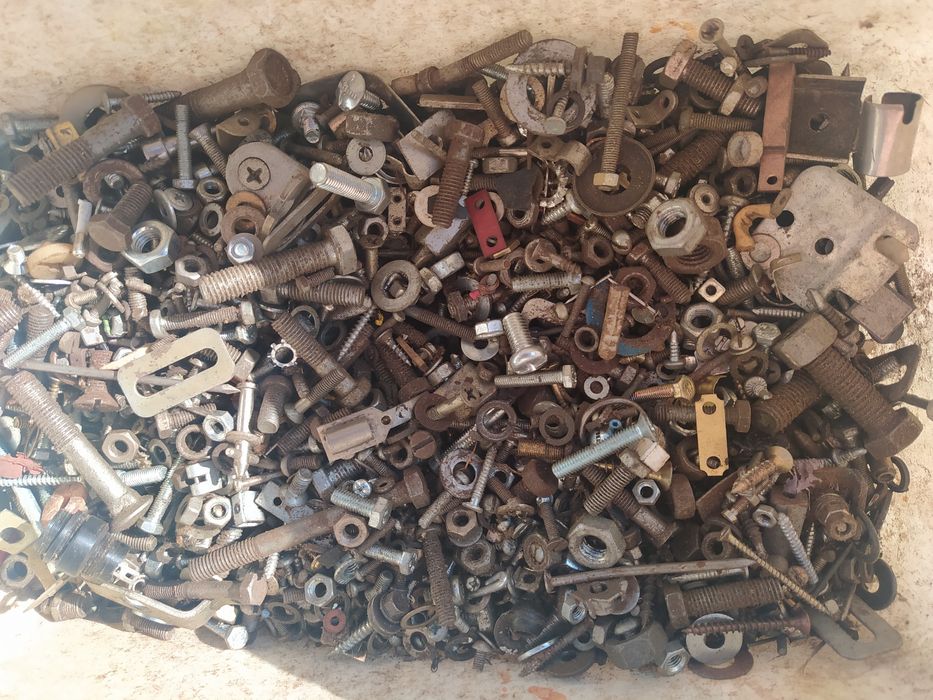 Крепёж СССР от М2 до М12 гаражная разносортица