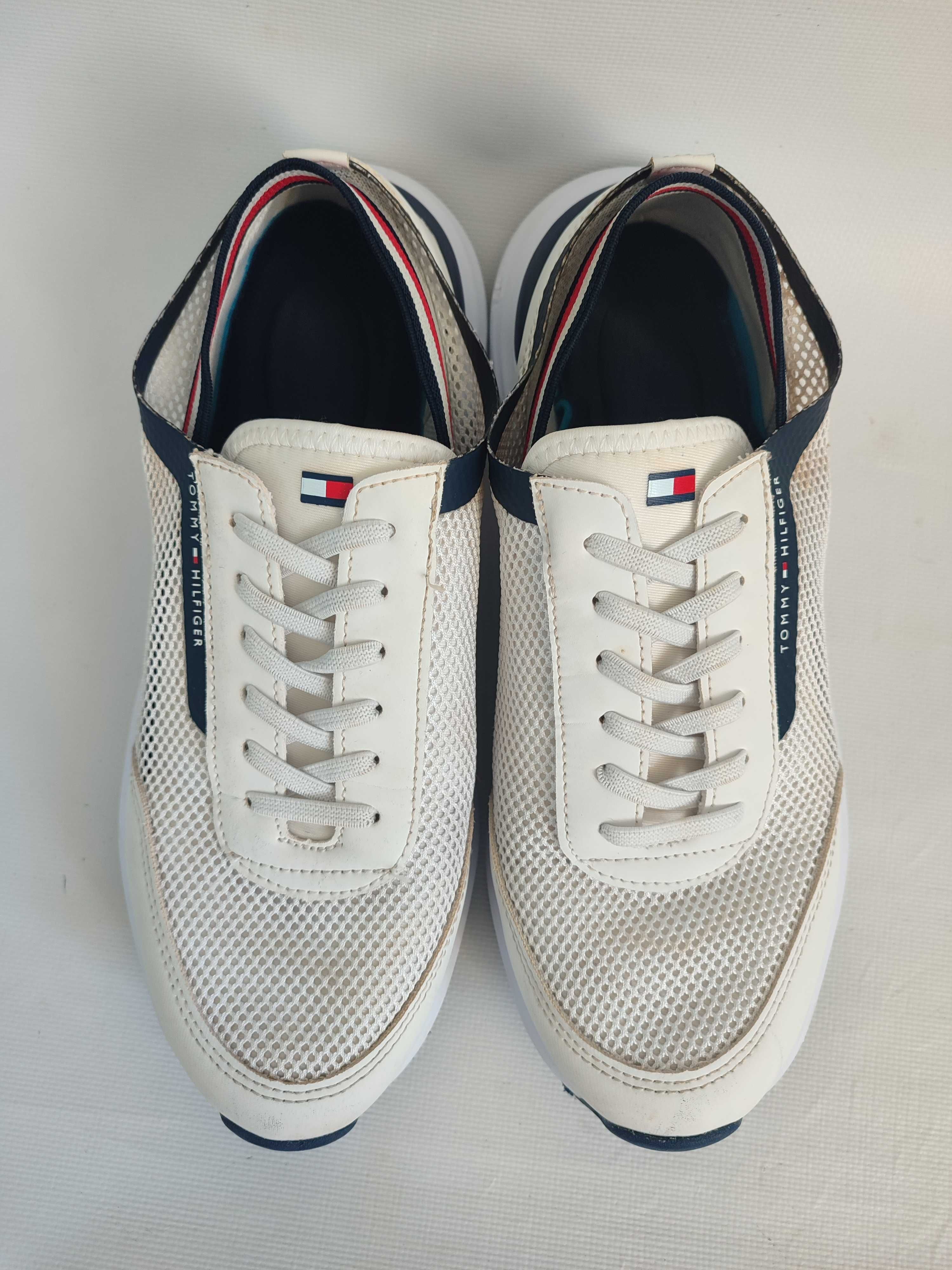 Tommy Hilfiger кроссовки кросiвки