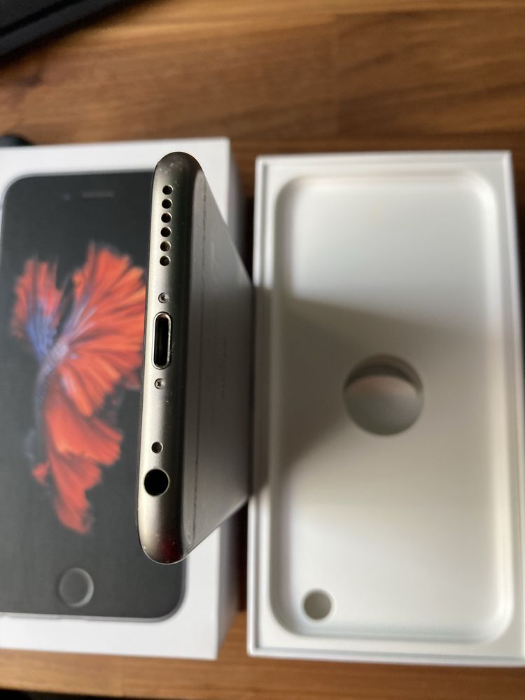 iPhone 6s 32GB Space Gray