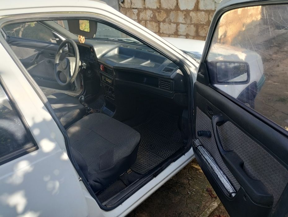 Опель кадет 1990