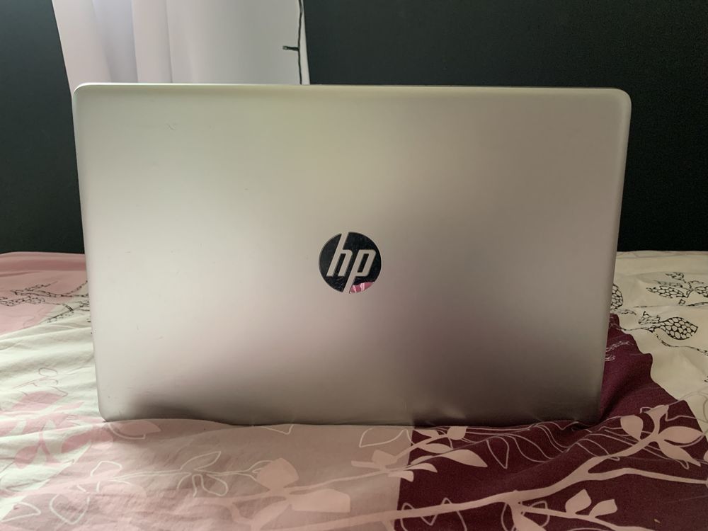 laptop HP idealny dla dzieci i zadan biurowych