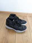 Buty sportowe Under Armour Jet Mid, rozmiar 40