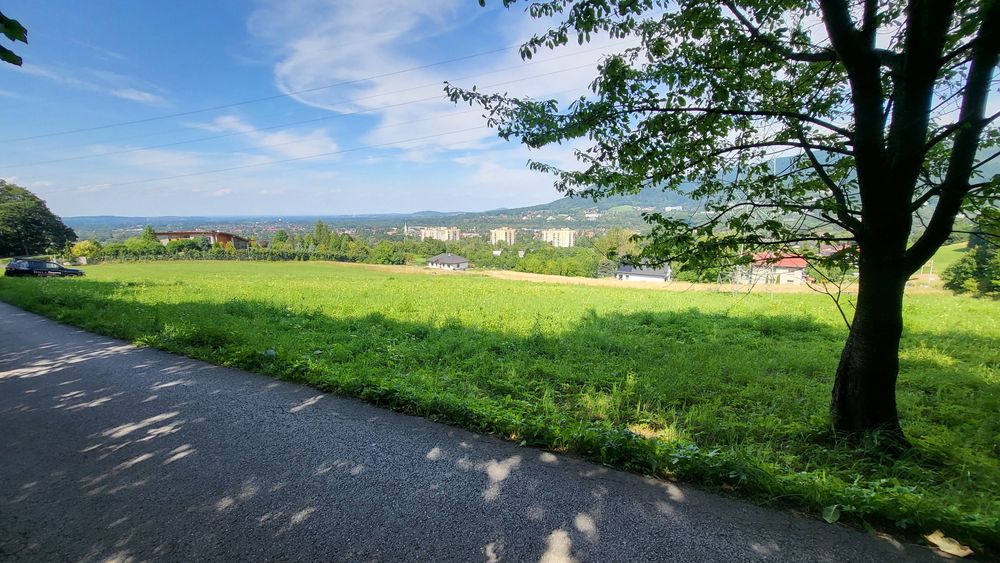 Widokowa działka z panoramicznym widokiem w Ustroniu.