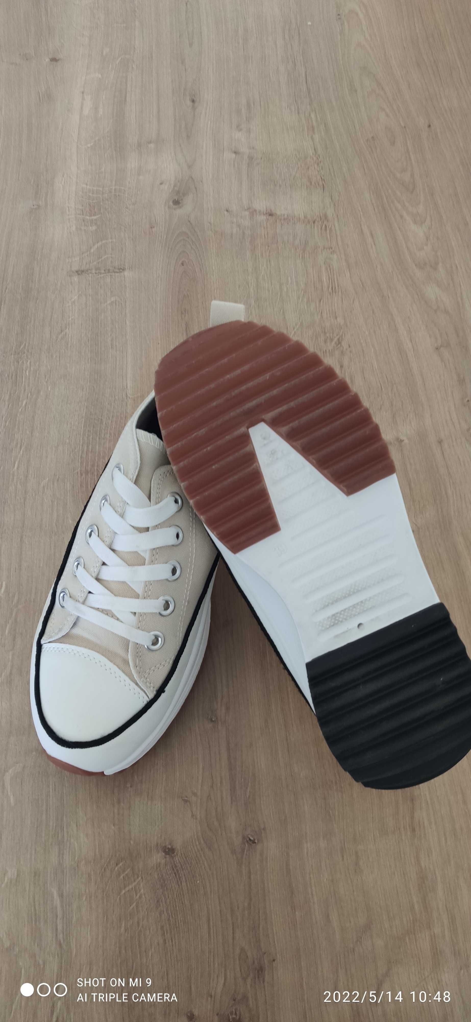 Sprzedam Sneakersy Inello Trampki Designerska Podeszwa Beżowe Beige