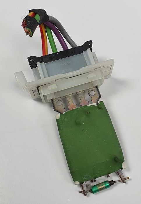 REZYSTOR OPORNICA MERCEDES W245