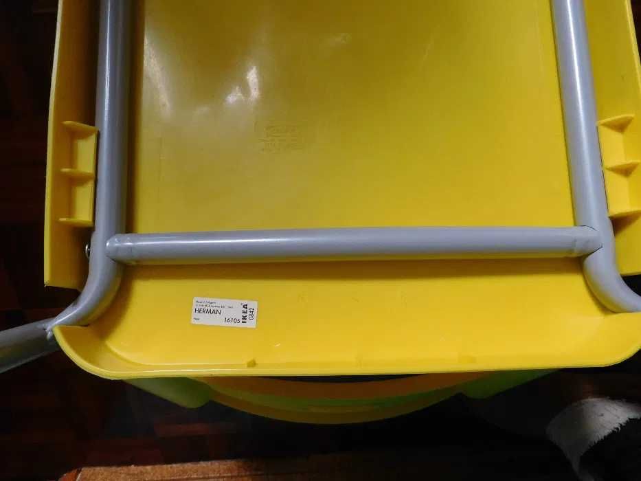 Cadeira Amarela IKEA  impcáver!