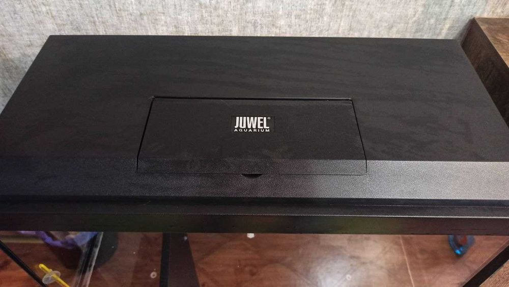 Нерабочий аквариум JUWEL 57 л. + тумба + фильтр + обогреватель