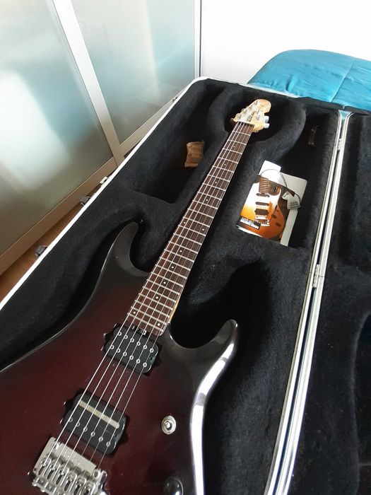Ernie Ball Music Man JP6 (John Petrucci)