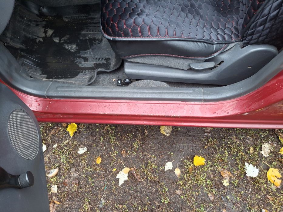 Продам авто DAEWOO SENS 1.3