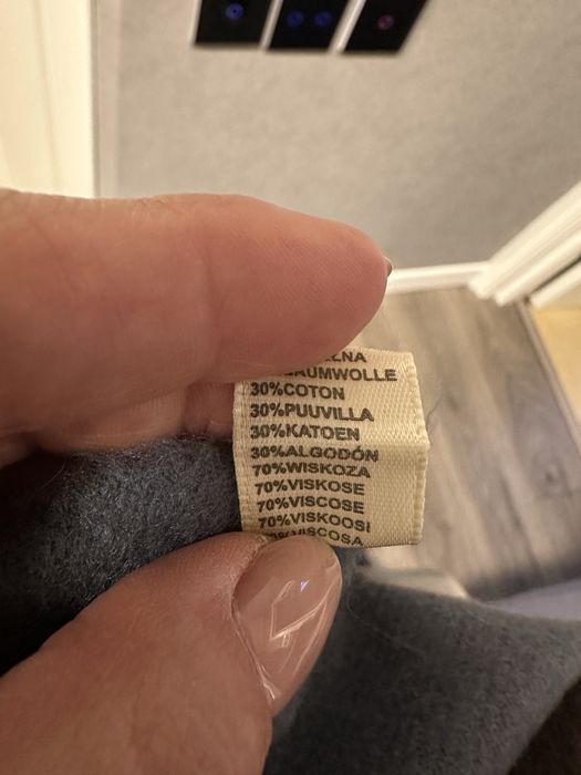 Жіноча шаль (шарф)