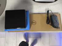 Komputer Intel NUK i5/16 GB RAM/SSD 512 GB