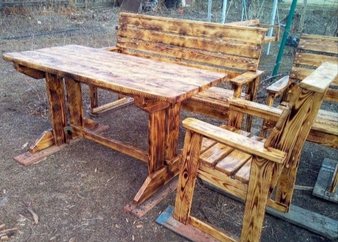Стол стулья садовая мебель, забор деревянный