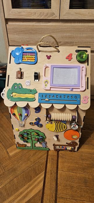 Бізікуб бізіборд великий 60×40×40