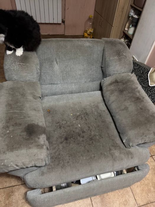 Химчистка диванов с выездом