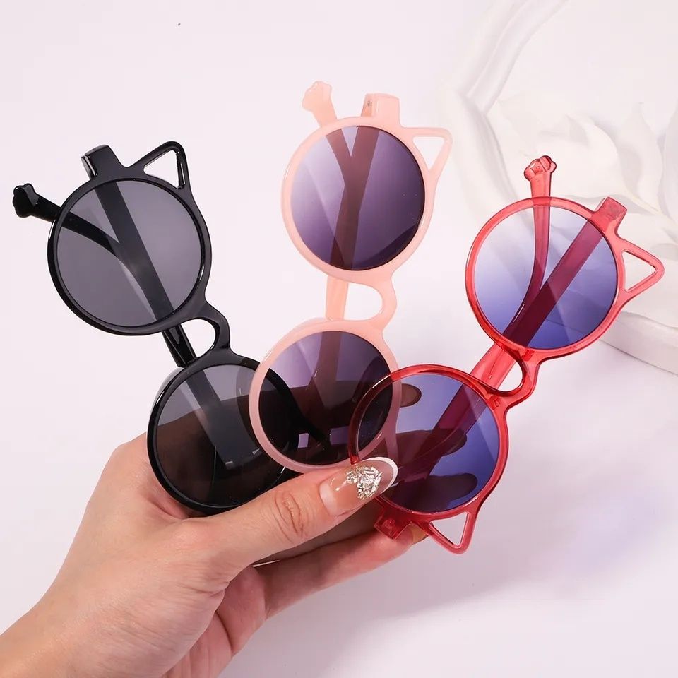 Дитячі окуляри для дівчинки